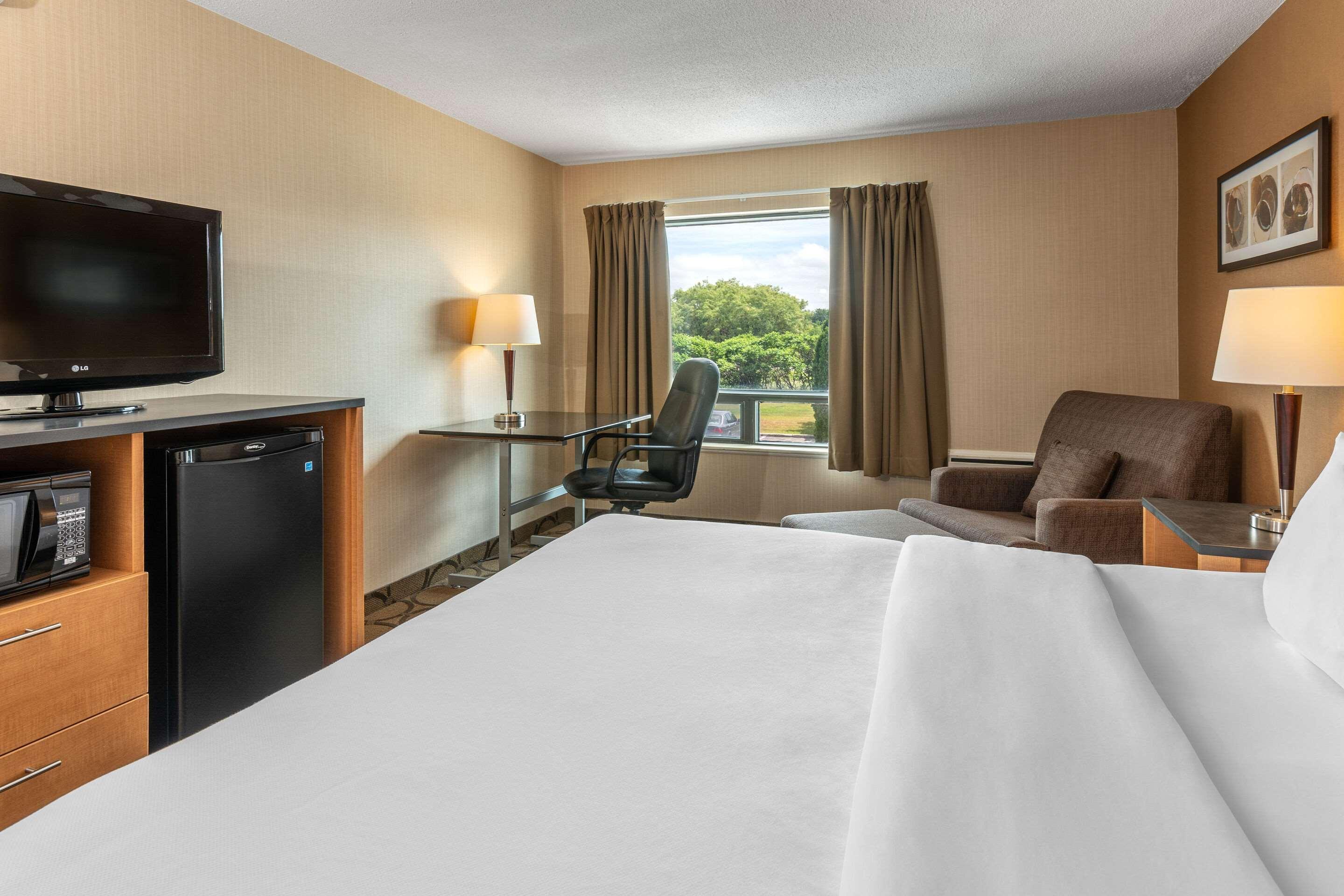 Comfort Inn Pembroke Kültér fotó