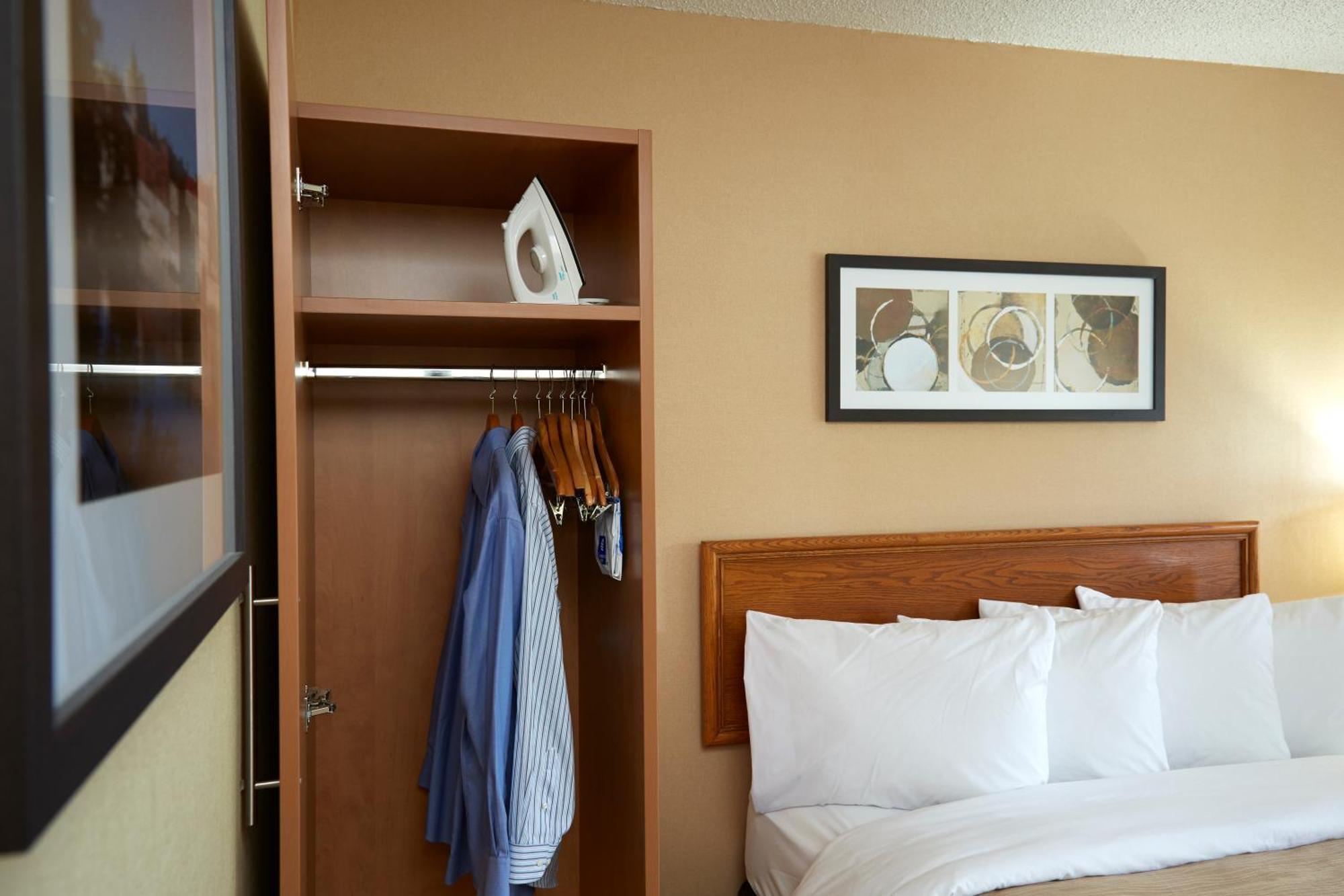 Comfort Inn Pembroke Szoba fotó